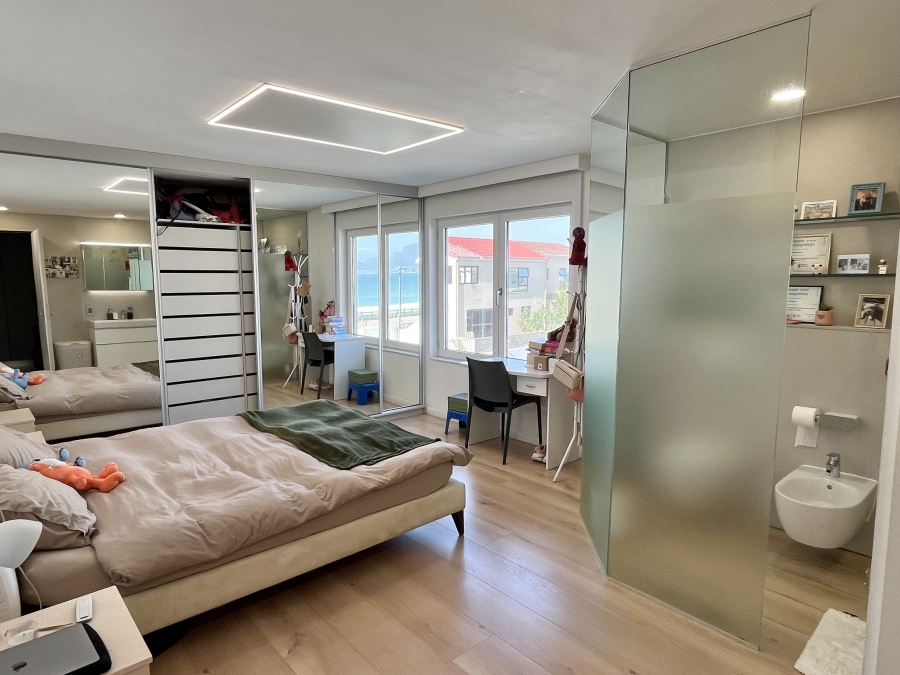 3 Bedroom Property for Sale in Beachfront Western Cape